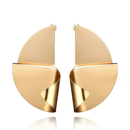 Gold Color Metal Drop Earrings Irregular Hollow Heart Pendants Earrings Twisted Geometric Personality Earrings for Women