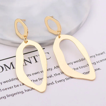 Gold Color Metal Drop Earrings Irregular Hollow Heart Pendants Earrings Twisted Geometric Personality Earrings for Women