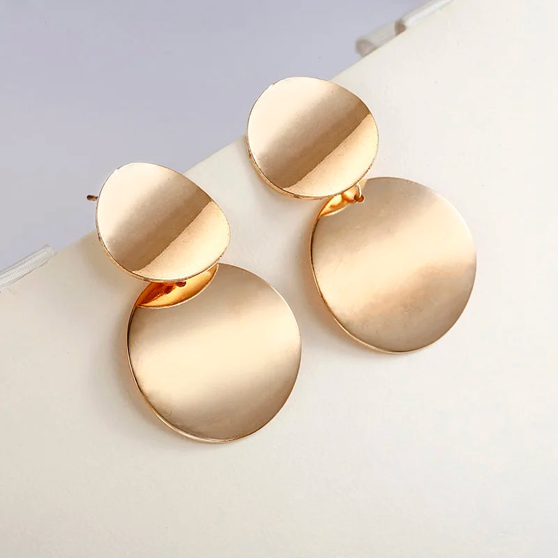 2025 New Unique Metal Drop Earrings Trendy Gold Color Round Statement Earrings for Women New Arrival wing Fashion Jewelry