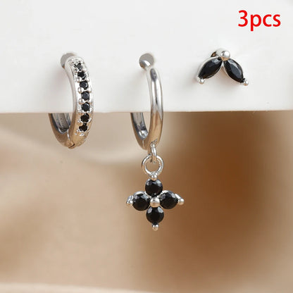 Lot de 3 Boucles d'oreilles pendantes en Zircon Vert   
Piercing pour cartilage ou lobe  
Acier inoxydable de haute qualité (hypoallergénique et résistant à la corrosion)  
Zircon vert étincelant pour un effet élégant et raffiné  
Moderne.