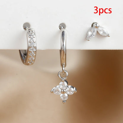 Lot de 3 Boucles d'oreilles pendantes en Zircon Vert   
Piercing pour cartilage ou lobe  
Acier inoxydable de haute qualité (hypoallergénique et résistant à la corrosion)  
Zircon vert étincelant pour un effet élégant et raffiné  
Moderne.